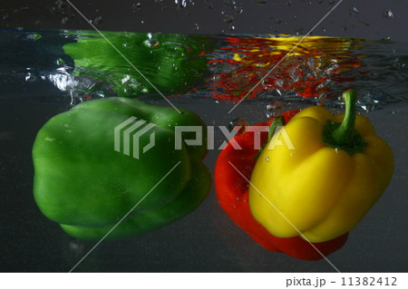 paprica splash paprica splash 11382412