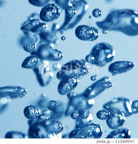 water bubbles 11389047