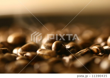 Grains of coffee Grains of coffee 11390435