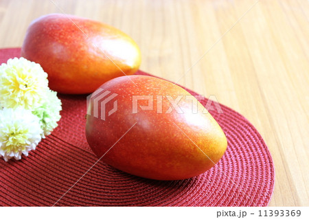 完熟マンゴーの果実　【ナチュラルテイスト】【トロピカルイメージ】 11393369