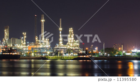 Oil refinery at twilight,Chao Phraya river, Thailand Oil refinery at twilight,Chao Phraya river, Thailand 11395580