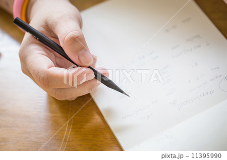 report with hand of someone 11395990