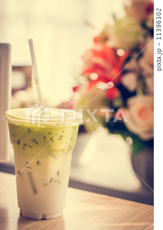 Drink green tea smoothie cold. Drink green tea smoothie cold. 11396302