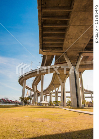 Industrial Ring Bridge 11396445