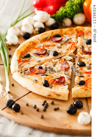 Supreme Pizza 11396924