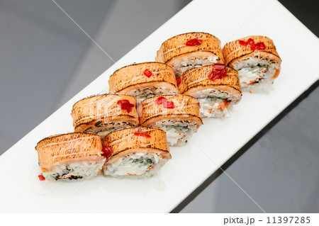 tasty sushi 11397285