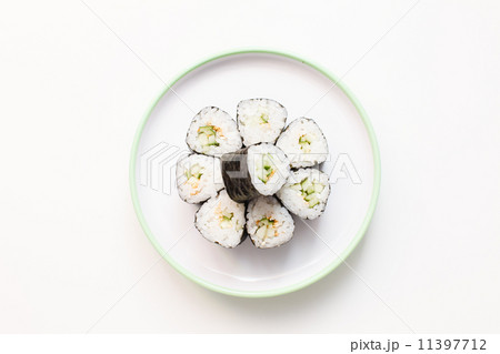 tasty sushi 11397712
