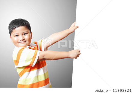 Boy beside a white background Boy beside a white background 11398321