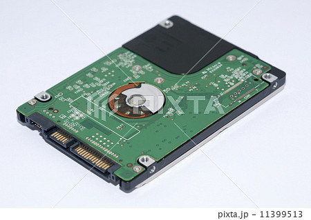 Hard disk drive (HDD) 11399513