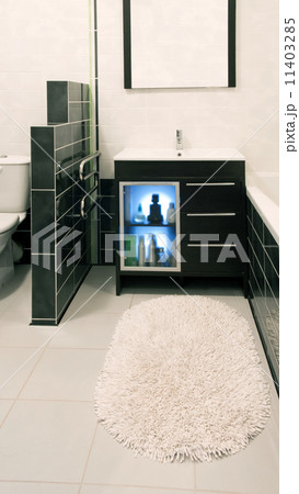 Bathroom interior 11403285