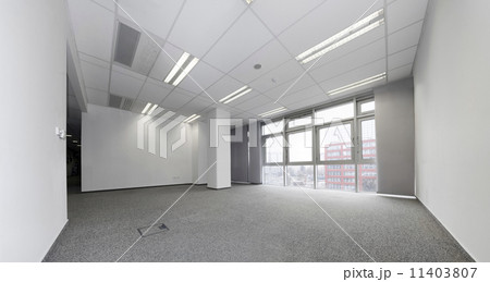 Empty office 11403807