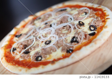 Tuna Pizza 11419133