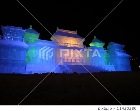 雪まつりの夜景 11420280