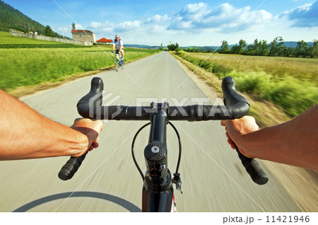 Road cycling 11421946