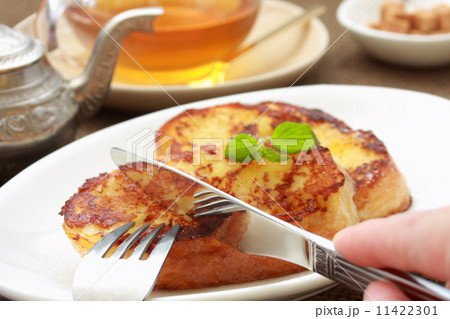 フレンチトースト トースト 紅茶 食べる フレンチトースト トースト 紅茶 食べる 11422301