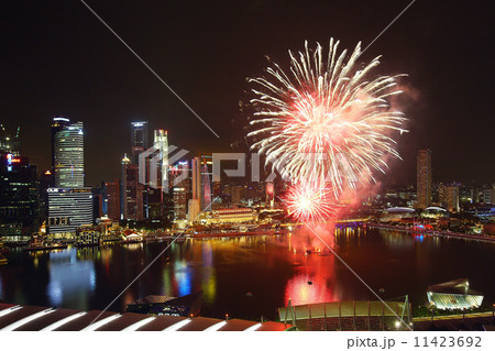 シンガポール 夜景の花火 シンガポール 夜景の花火 11423692