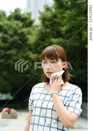 熱中症に注意26 熱中症に注意26 11423962