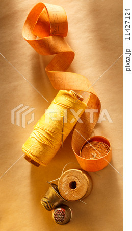 Sewing items and thimble 11427124