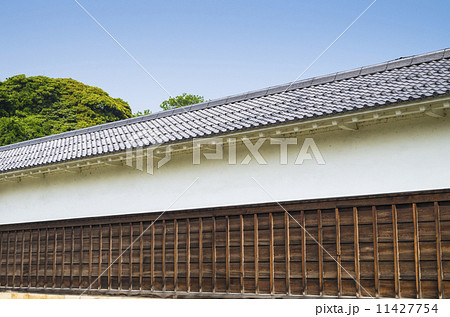 漆喰塗りの土塀 漆喰塗りの土塀 11427754