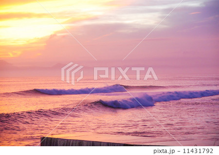 台風一過の夕焼け 11431792