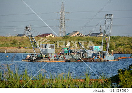 ポンプ式浚渫船 ポンプ式浚渫船 11433599