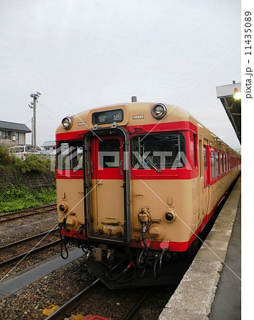 キハ2８系　JR米坂線（米坂駅） 11435089
