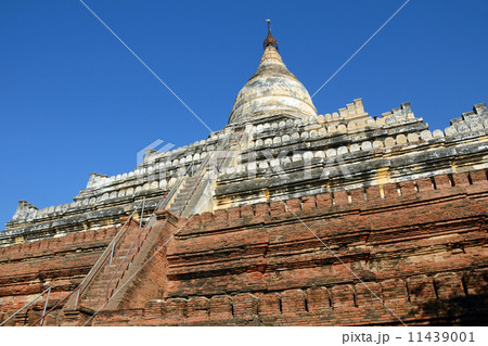 バガンのシュエサンドーパヤー 11439001