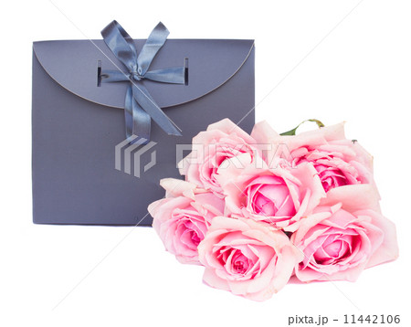 gray  gift bag with roses 11442106