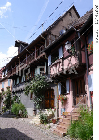 フランス アルザス地方の小さな町エギスアイム フランス アルザス地方の小さな町エギスアイム 11442303