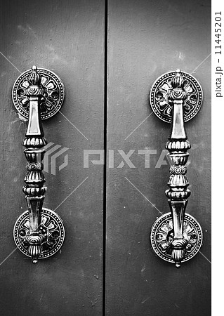 antique brass handle 11445201