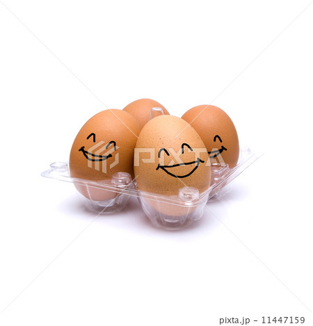 Happy pack of four brown eggs Happy pack of four brown eggs 11447159