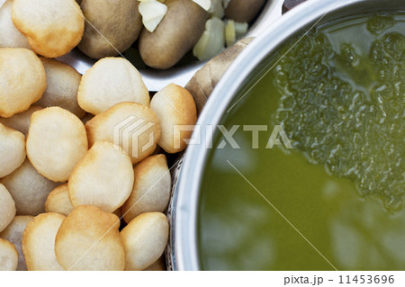 Directly above shot of panipuri 11453696
