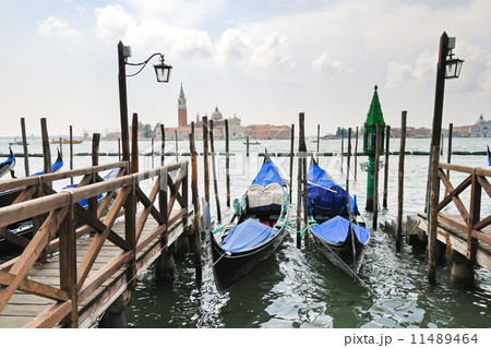 gondolas and view San Giorgio Maggiore in Venice 11489464