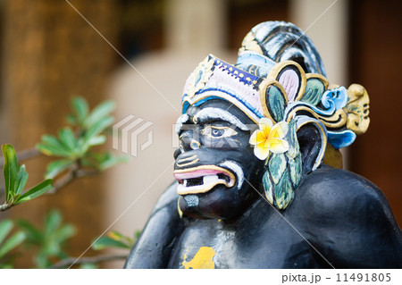 Traditional Balinese God statue in Ubud temple 11491805