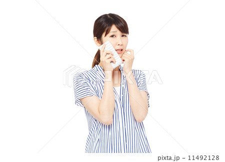 泣く女性 泣く女性 11492128