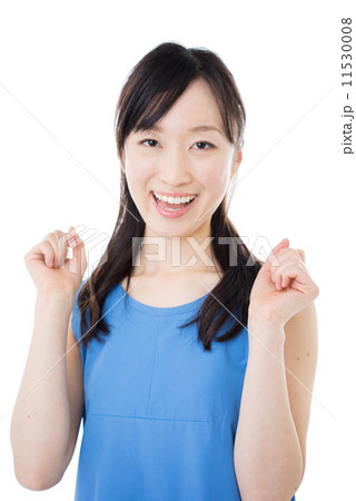 喜ぶ女性 11530008