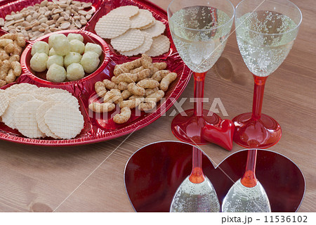Valentine's day table setting Valentine's day table setting 11536102