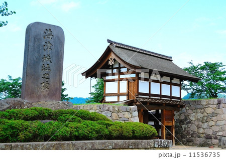 松代城 櫓門(北櫓門)と海津城址之碑 松代城 櫓門(北櫓門)と海津城址之碑 11536735