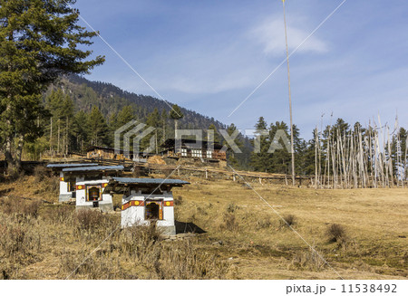 choertens and farmer's house 11538492
