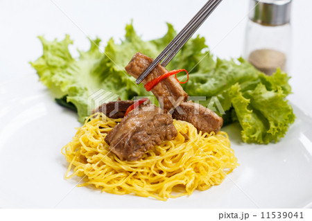 asian noodle asian noodle 11539041