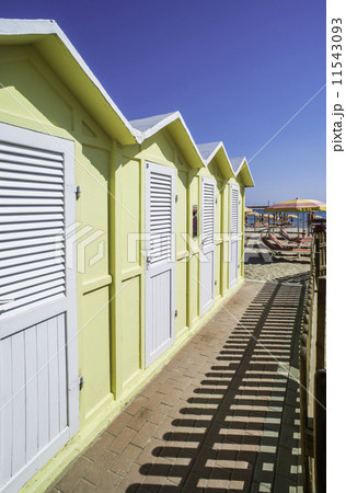 Wooden cabins on the beach Wooden cabins on the beach 11543093