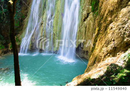 waterfall 11549840