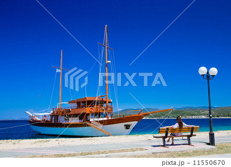 woman relax 11550670