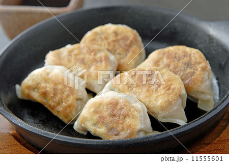 焼き餃子、鉄板ギョウザ、 11555601