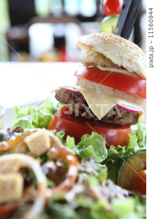 Beef Hamburger 11560944