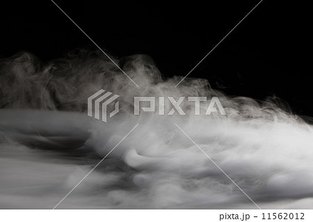 ドライアイスの煙り 11562012