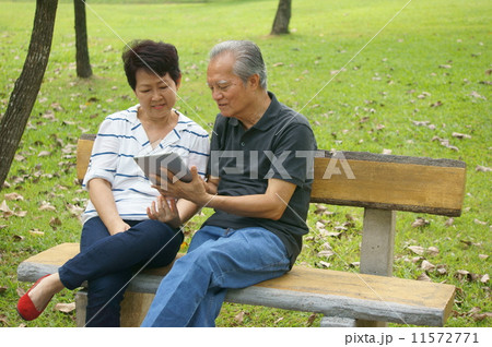 Senior Citizen Senior Citizen 11572771