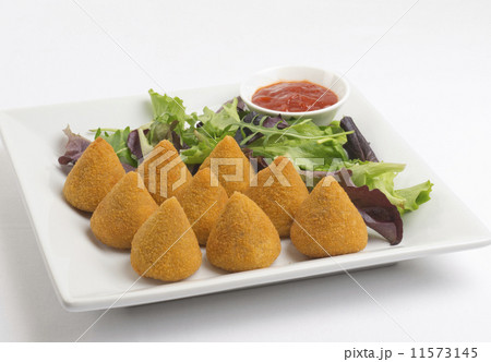 Coxinha - Brazilian deep fried chicken snack, salad & chili sauce  11573145
