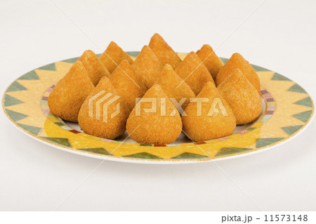 Coxinha - Brazilian deep fried snack filled with shredded chicken  11573148