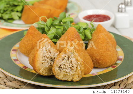 Coxinha - Brazilian deep fried snacks stuffed with chicken  11573149